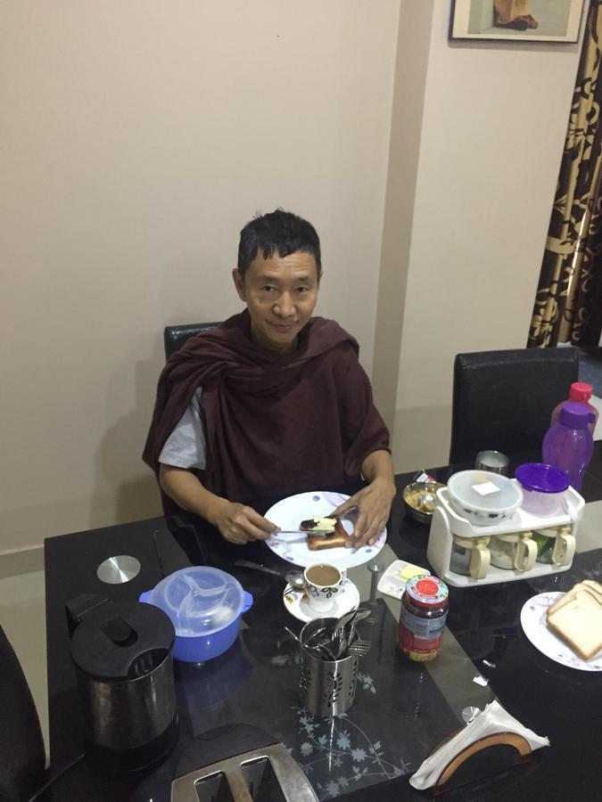 Travelling Troopers Homestay Benares Buitenkant foto